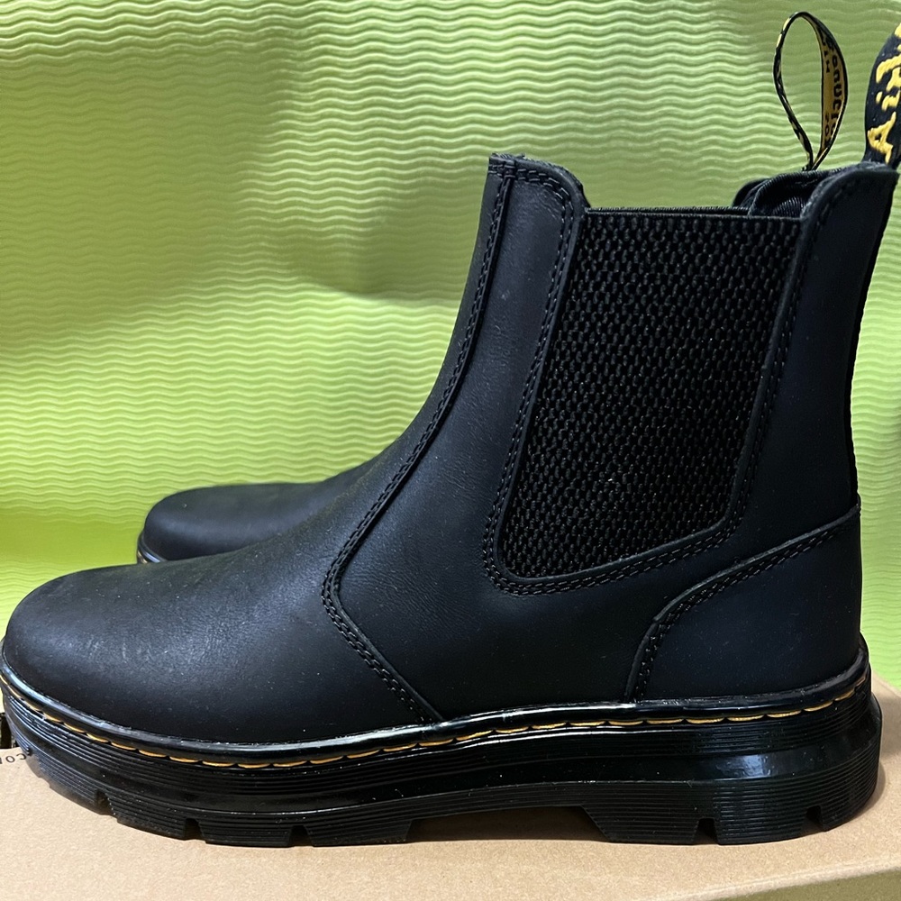 Dr. Martens Embury Women's Chelsea Boot